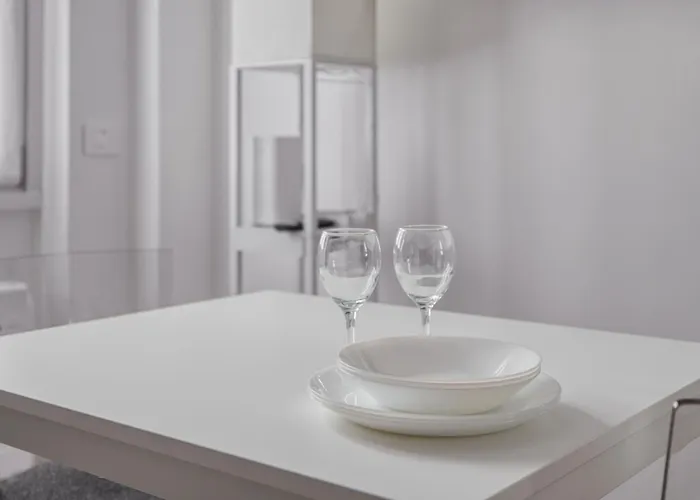 Domusmi Via Fiuggi Milan